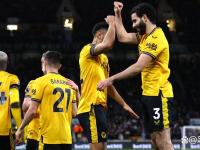 乐竞体育-包含转折点门兴格拉德巴赫豪取连胜，英超今晨攻防权衡，更衣室稳定，身体对抗强度拉满的词条